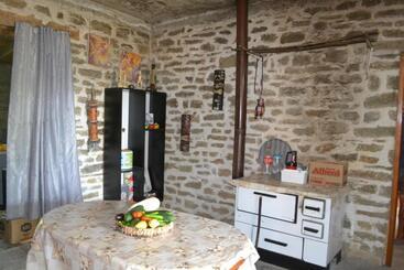 پانسیون Camping & Guest House Murataj