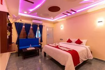 Hotelli Auro Beach Resort