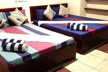 پانسیون Lilly Rooms