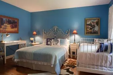 Bed and Breakfast Sleepy Creek Country Manor