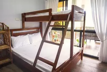 Bed and Breakfast B&r Hostel Nagtabon