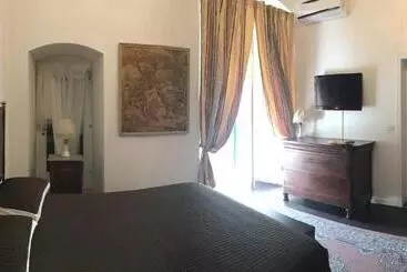 Palace B&b