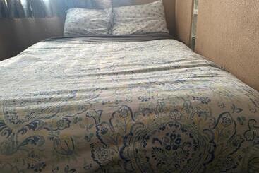 تختخواب و صبحانه I10 Pitstop