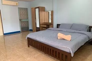 Motel King 24 Hours