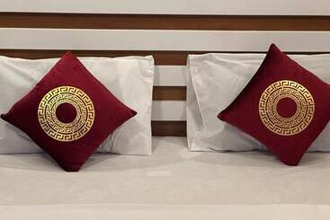 پانسیون The Red Tree Family Guest House