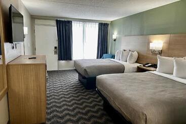 فندق صغير Quality Inn Nashville   Opryland Area