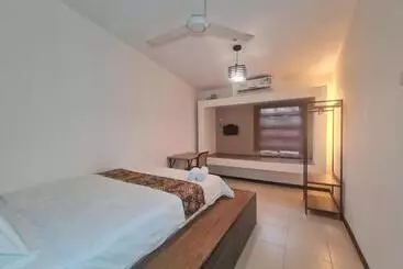 Hostel Triple Room With Pool In Bangi