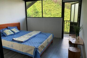 Hotel A Khải Homestay