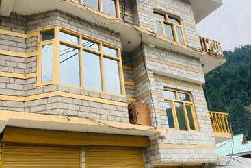 Hotel Barely Roll Inn