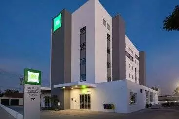 ホテル Ibis Styles Barretos