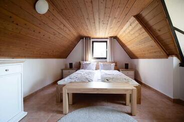 Reetdach Ferienhaus Nahe Ostseebad Kühlungsborn