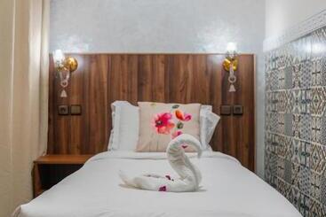 Отель Arabesque