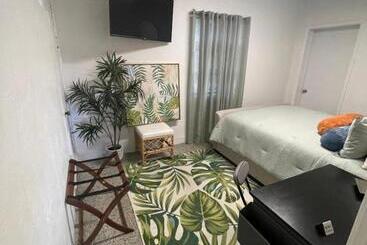 فندق صغير The Penthouse