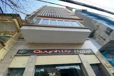 ホテル Quỳnh Vy