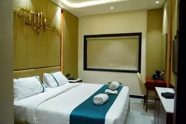 Hotel Shreyas Grand Ananthapuramu