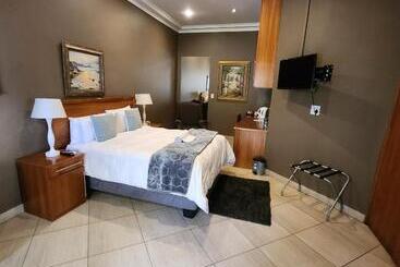 Bed & Breakfast Casa Grande Guest Lodge