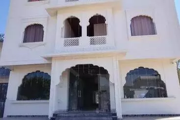 Hotel Bainada Vilas