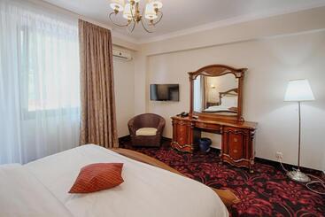 فندق Privighetoarea