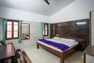 Hotelli Raja Garden Hills View