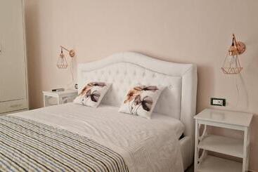 膳宿费 La Casa Di Sayf