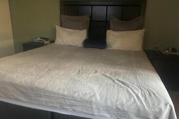 Bed and Breakfast Scentswana