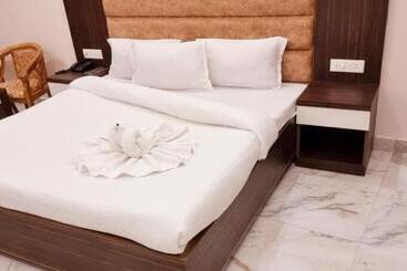 בית מלון כפרי Daksh