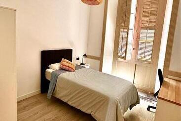 پانسیون Castillo Emblematic Rooms