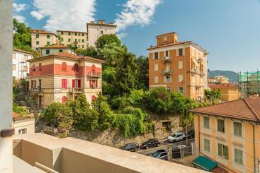 پانسیون Home 501 Guest House   La Spezia