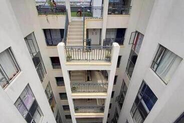 تختخواب و صبحانه Tsavo Studio