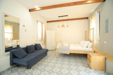 مبيت وإفطار בלו סטון   2 סוויטות רומנטיות עם בריכה משותפת בראש פינה