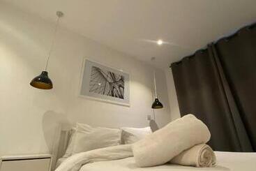 Aparthotel Bizziretreat