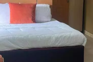 Florence Hotel And Suites