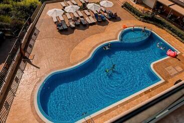 Hotel St. Panteleimon Beach