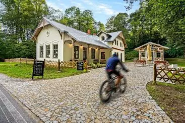 Retkeilymaja Výletní Restaurace Rudolfov