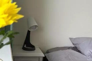 ユースホステル Lepopaikka Lokinpesä, Majoitus Ja Camping