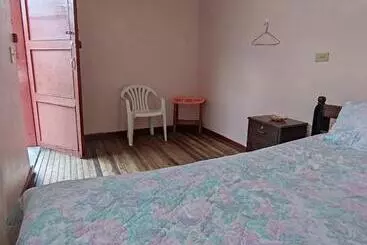 ベッドアンドブレックファースト Conexión Urbana En El Centro De Ambato