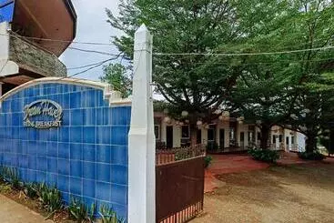 Hotelli Reddoorz At Dream Haven Bed & Breakfast