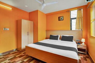 فندق Super Collection O Kushal Nagar Near Ksrtc Bus Stand Formerly Rr Residency