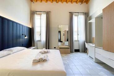 Aparthotel Canalchiaro 13