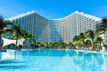 هتل Khách Sạn The Arena Nha Trang