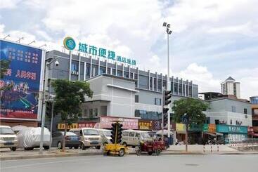 Hotelli City Comfort Inn Liuzhou High Speed Railway Station Entrance