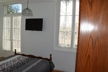 تختخواب و صبحانه Domaine De Biscaye