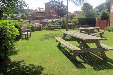 Totland Youth Hostel