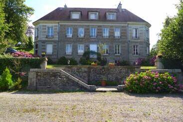 ベッドアンドブレックファースト Chateau Anaselle