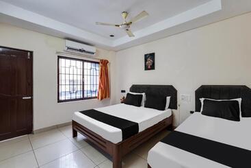 Super Hotel O Park Town Near Nehru Stadium