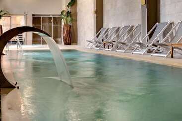 Grand Hotel Des Sablettes Plage, Curio Collection By Hilton