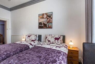 Bed and Breakfast The Capri Guesthouse