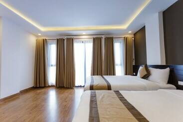 Blue Ocean Beachside Hotel Danang