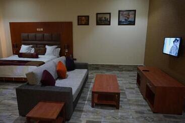 هتل Aenon Suites Oshogbo