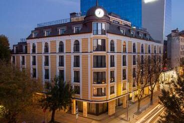 Отель Coop  Sofia